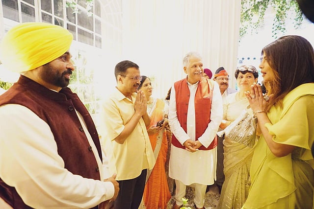 The star-studded ceremony was attended by several politicians including Delhi CM Arvind Kejriwal, Punjab CM Bhagwant Mann, former finance minister P Chidambaram, and Shiv Sena leader Aditya Thackeray. (Photo |Arvind Kejriwal Twitter)