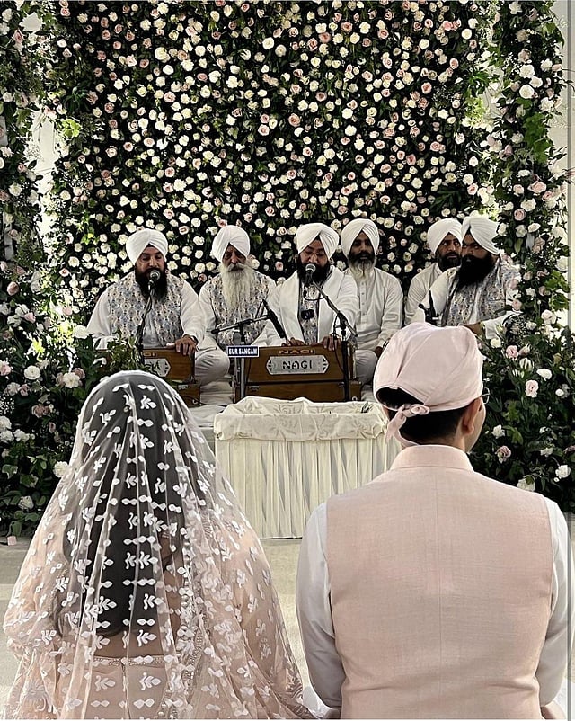 The engagement was a traditional Sikh one. The Sukhmani Sahib Paath ritual began in the evening followed by Ardaas between 5:00 and 8:00 pm. The couple exchanged rings post that. (Photo | Siddharth Chopra Instagram)