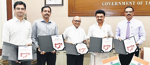 CM Stalin along with members of World Gastrology Organisation, Tamil Nadu Gastroentrology Trust and Apollo Hospital releasing awareness handbook | Express