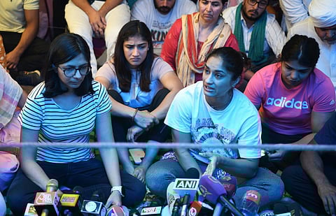 Vinesh Phogat, Sangeeta Phogat, Sakshi Malik, Bajrang Punia, along with DCW Chief Swati Maliwal addresses a press Conference at Jantar Mantar in New Delhi on Thursday. ( Photo | Parveen Negi/ EPS )