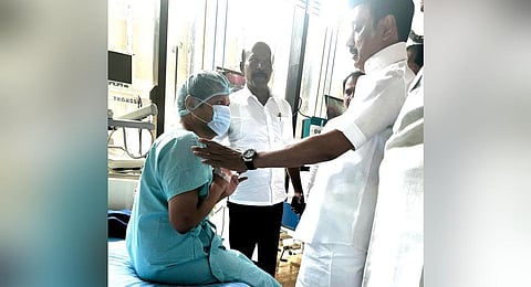 TN CM Stalin at Omandurar government hospital to meet Tamil Nadu Electricity Minister V Senthil Balaji, who was admitted there following his arrest by the ED.(Image tweeted by Stalin)