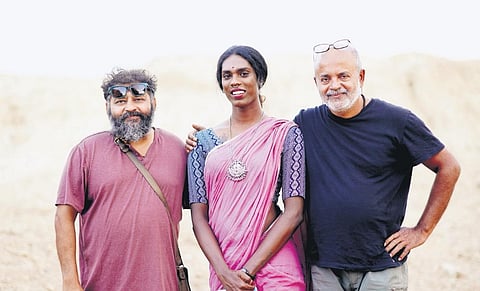 Sanjana with director Lijo Jose Pellissery and cinematographer Madhu Neelakandan