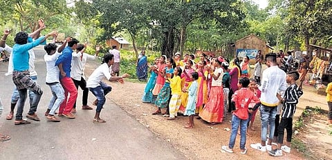Youths of Khadia community during the ‘Badi’ tradition on Thursday I EXPRESS