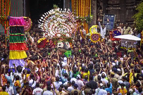 Devotees perform Pahandi rituals during the Rath Yatra festival of Lord Jagannath, in Puri. (Photo | Debadatta Mallick, EPS)