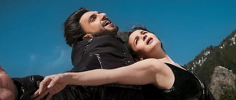 YouTube screengrab from the teaser of 'Rocky Aur Rani Kii Prem Kahaani' starring Ranveer Singh and Alia Bhatt.