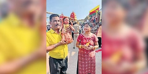 Narasingha Das and his wife Purnabashi of Berhampur
