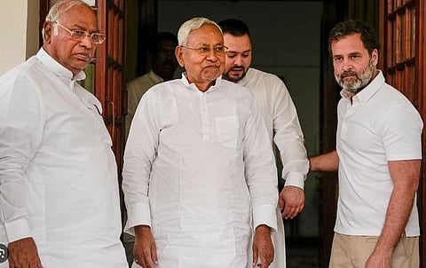 Congress leaders Mallikarjun Kharge, Rahul Gandhi with Bihar Chief Minister Nitish Kumar. (Photo | PTI)
