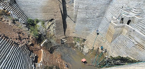A few Shivalingas were found in the Kalyana Pushkarini at Sri Lakshmi Narasimha Swamy temple in Mangalagiri | Prasant Madugula