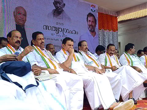 KPCC president K Sudhakaran, Opposition leader VD satheesan,K Muraleedharan MP and other leaders during the day long silent satyagraha organized by the Congress leadership at Gandhi Park. | B P Deepu