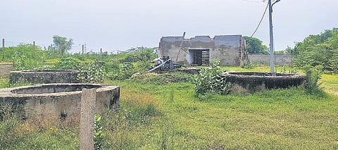 Anna Nagar in Navalpattu and Kumbakudi panchayat in a state of disrepair owing to poor maintenance | Express