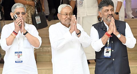 Bihar Chief Minister Nitish Kumar with JDU MP Lallan Singh and Karnataka Deputy CM  D K Shivakumar. (Photo | Nagaraja Gadekal, EPS)