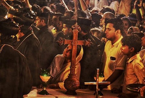 A sea of humanity bid adieu to Oommen Chandy, a mass leader who had touched the lives of multitudes, who always had an unwavering spirit and an irresistible smile. IN PIC: Mariamma Oommen silently mourns as the last rites of her husband Oommen Chandy take