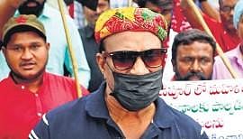 CPM workers stage a rally in protest against mob sexual assault of women in Manipur, at RTC ‘X’ Roads in Hyderabad on Saturday | Sri Loganathan Velmurugan