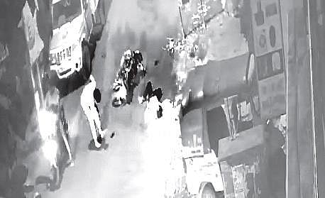 CCTV footage shows an accused picking up the mobile phone of the victim. After about six minutes, two men informed the police and called for an ambulance