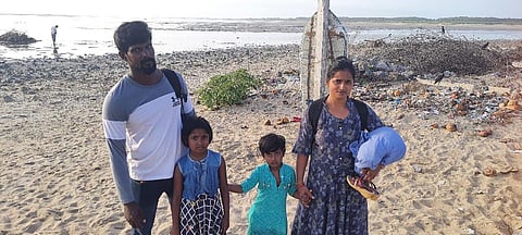 Four Sri Lankan Tamils arrive at Dhanushkodi