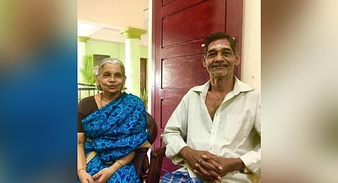  Kochaniyan Menon with his wife Lakshmi Ammal at government old age home in Kerala's Thrissur. (Photo | Special Arrangement)