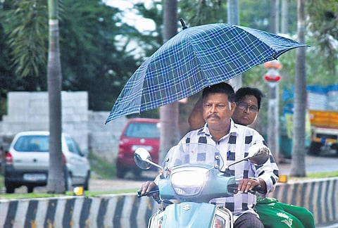Vijayawada experienced light showers on Thursday | Prasant Madugula