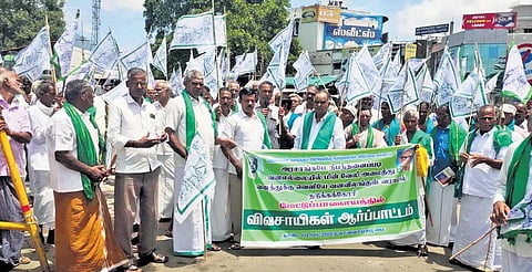 Members of Tamilaga Vivasayigal Sangam protested against the Power Fences (Registration and Regulation) Rules, at Mettupalayam on Tuesday | Express