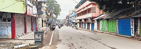 Baripada town wore a deserted look due to the bandh | Express