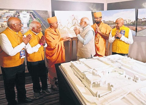 Prime Minister Narendra Modi meets a BAPS delegation during the BRICS Summit at Johannesburg in South Africa. (Photo | Express)