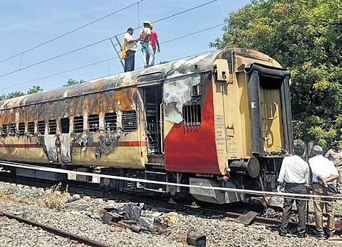 Forensic experts examine coach where fire broke out on Sunday | Express