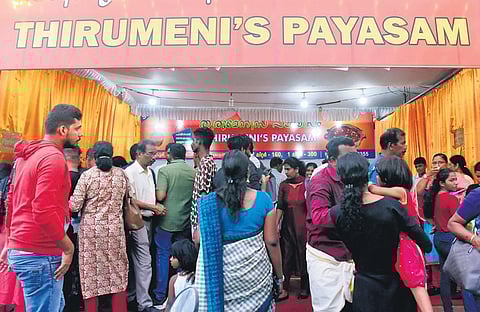 Heavy rush in front of a payasam outlet in Kochi | A Sanesh