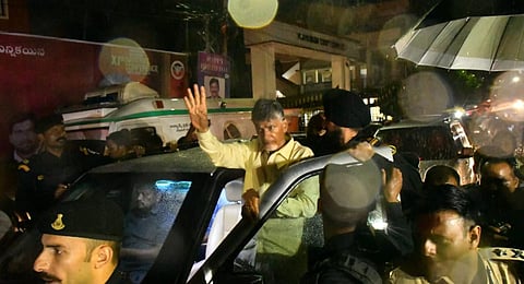 TDP supremo N Chandrababu Naidu is being taken to Rajahmundry central jail from Civil court compound in Vijayawada on Sunday. (Photo | Prasant Madugula , EPS)