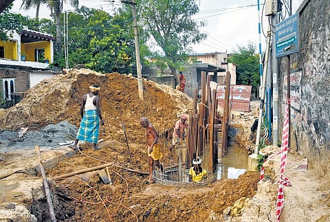 The drainage works, which have been underway for three years, have left the roads unusable in Thundalam and Adayalampattu in Porur | Martin Louis