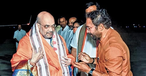 After grand welcome, Amit Shah meets PV Sindhu