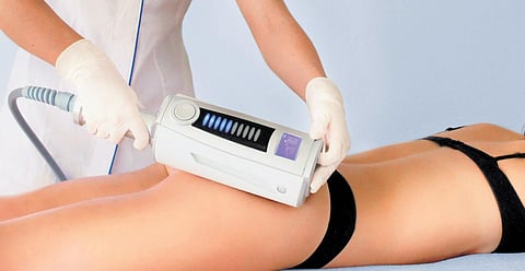 The therapy relies on the principle of Compressive Microvibration, which acts from the skin down to the cellular level.