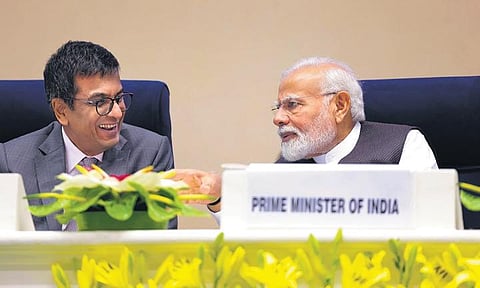 Prime Minister Narendra Modi and Chief Justice DY Chandrachud at the International Lawyers’ Conference 2023 at Vigyan Bhawan in New Delhi on Saturday | PTI
