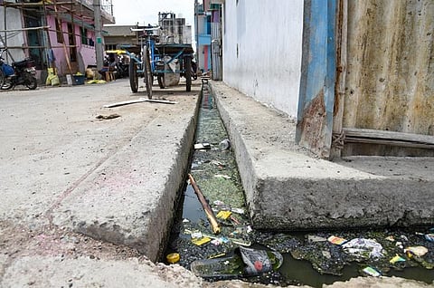 Fever cases rise in Tiruchy's Ward 17; residents blame sewage, water contamination
