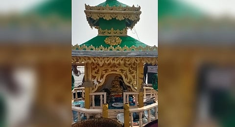he idol of Buddhist monk Upagupta (Shin Upagutta) in the raft | Express