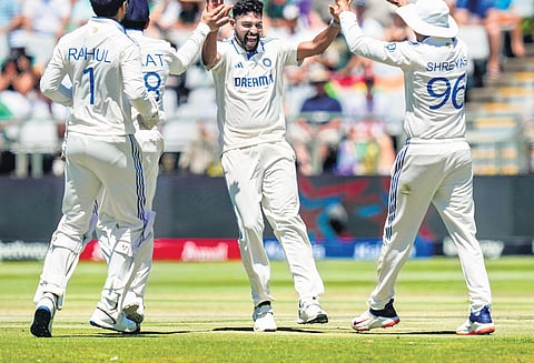 Mohammed Siraj celebrates a wicket vs South Africa in Cape Town. (Photo | PTI)
