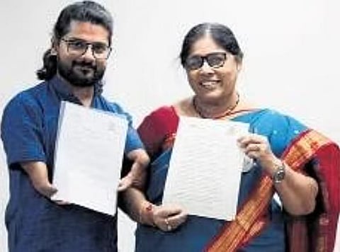 ​  Raghu Dutt and Rajdevi (Principal of Khushbow Vidya Niketan)   ​