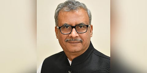 Prabhat Khabar chief editor Ashutosh Chaturvedi (Photo | LinkedIn)