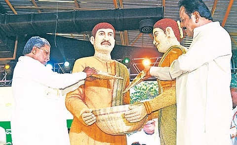 Chief Minister Siddaramaiah and Agriculture Minister N Chaluvarayaswamy inaugurate the Millets and Organics International Trade Fair 2024 at Palace Grounds in Bengaluru on Friday | vinod kumar t