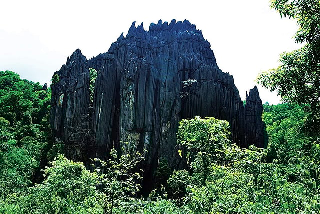 Two massive rock outcrops in Yana village