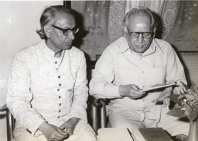 <strong>Faiz Ahmed Faiz with Prof. Desnavi. (Photo | Wikimedia Commons)</strong>