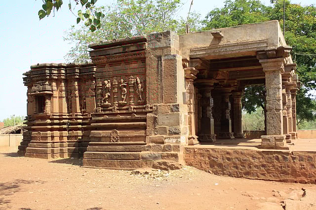  Ishwara Temple, Jalasangvi, Karnataka
