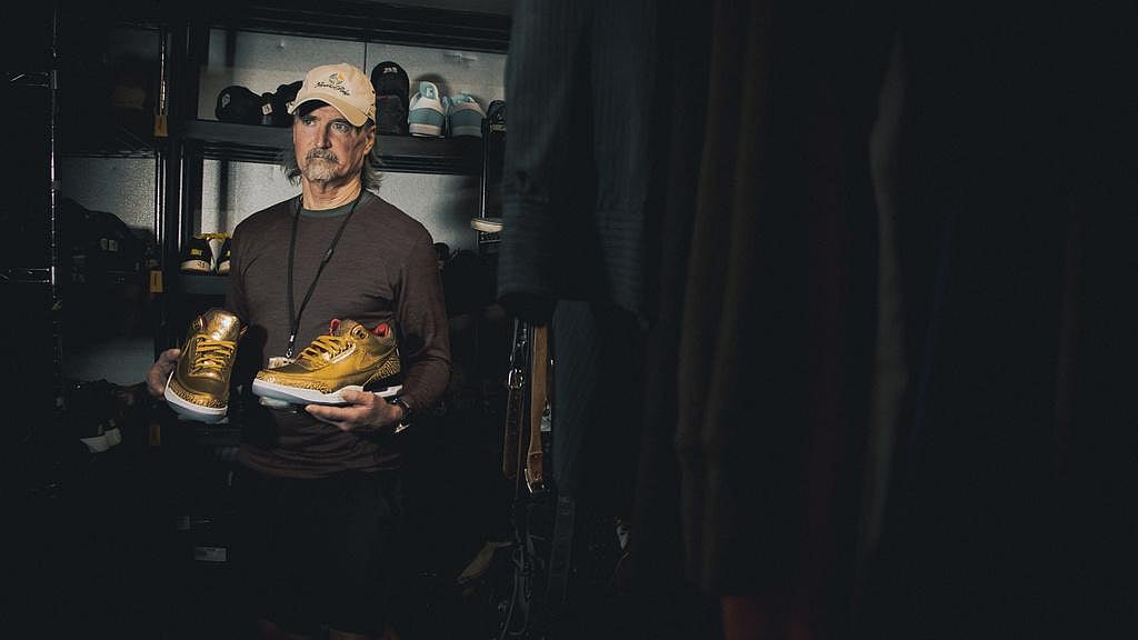 spike lee jordan 3 gold