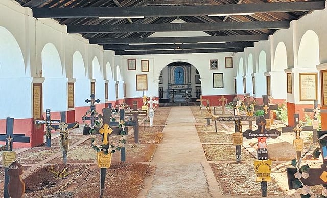 The Colva Cemetery in Assagao