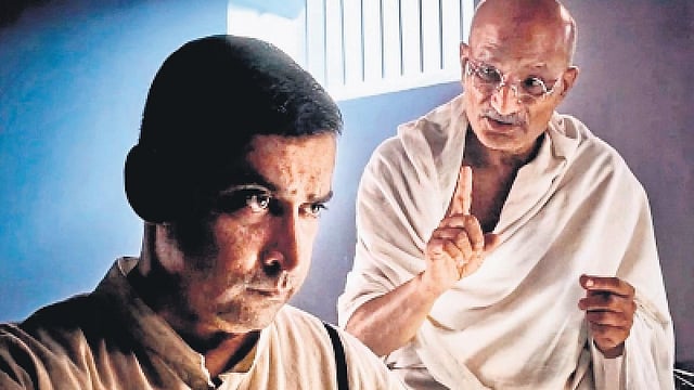 A still from 'Gandhi Godse: Ek Yudh'