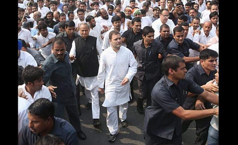 Rahul leading the protest against removal of  CBI Director Alok Verma in New Delhi.  (Photo | Shekar Yadhav)