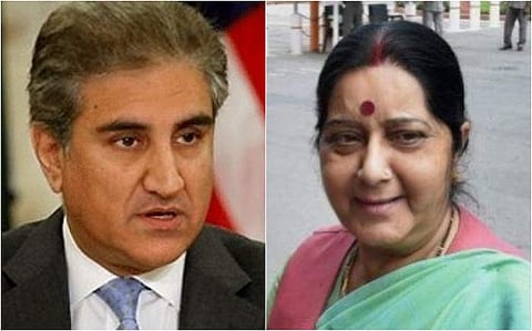 Pakistan Foreign Minister Shah Mehmood Qureshi (Left) and Indian External Affairs minister Sushma Swaraj (Right)