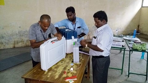 EVM sealed by official after polling got over in a booth at market committee hall in Villupuram. (Photo | EPS)