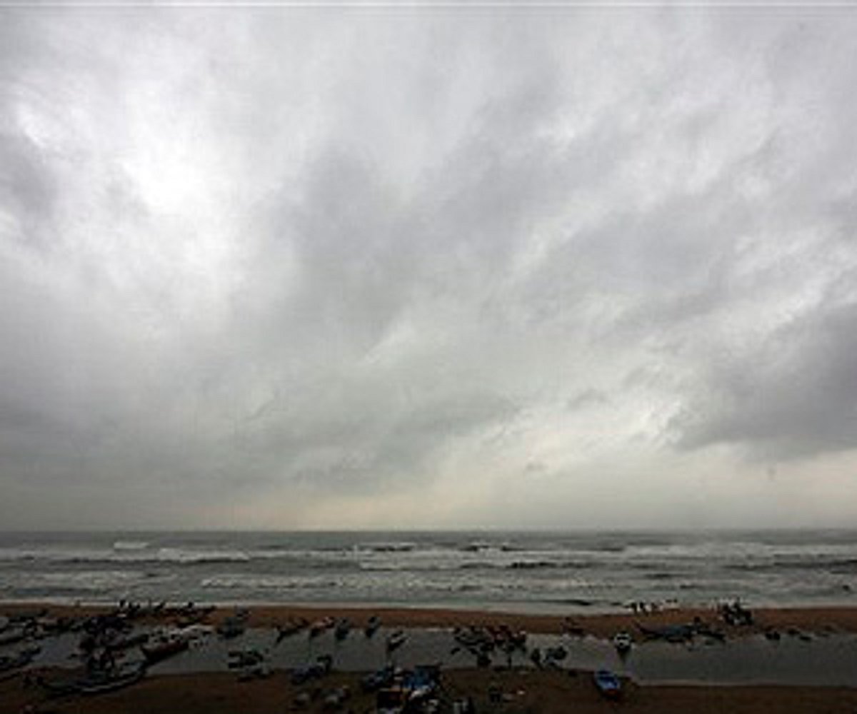 Pondy Rode Side Photo Pondy takes Rs. 2,000-crore hit