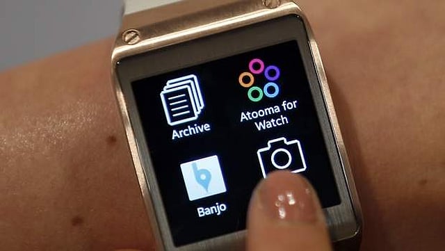 Smartwatch prototype to use wrist as joystick