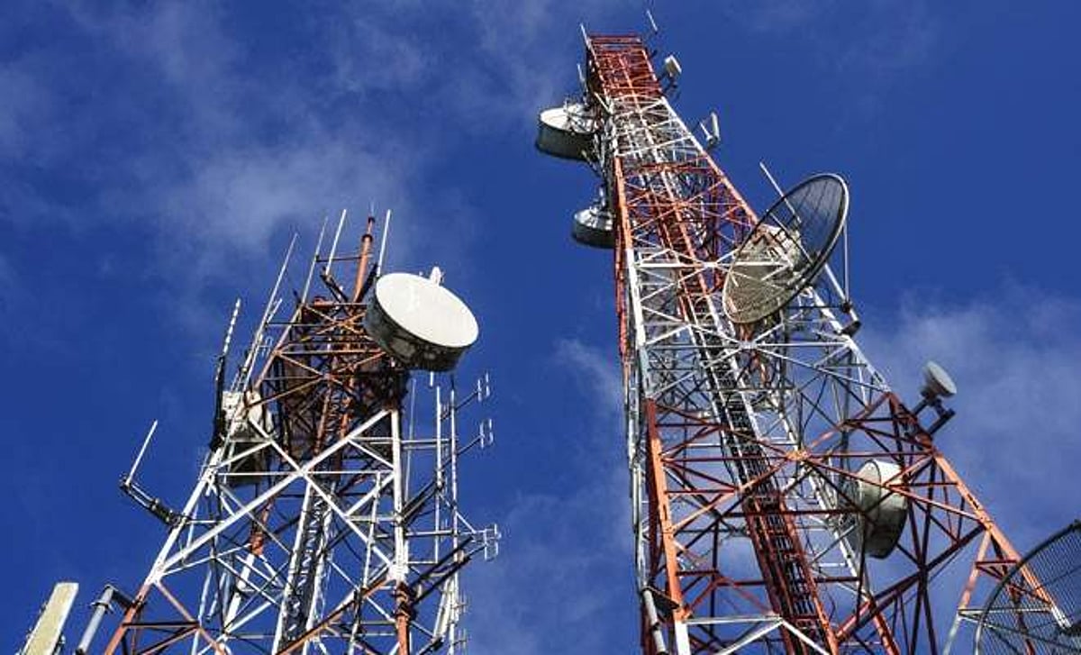 India's telecom manufacturing sales surpass Rs 50,000 crore under PLI ...