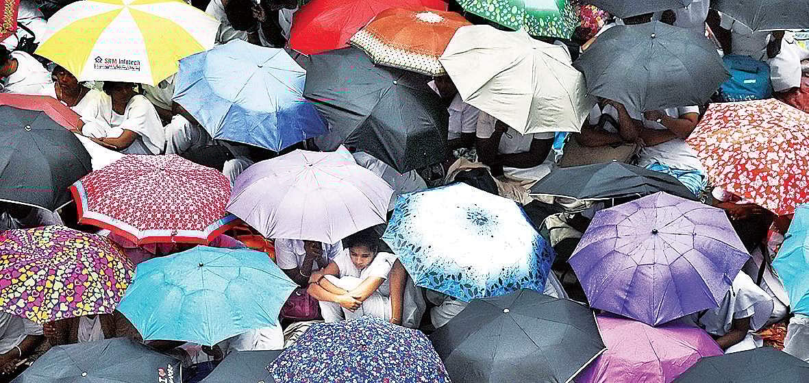 Nurses call off strike after Madras High Court reads riot Act